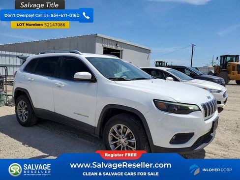 Used 2019 Jeep Cherokee Latitude Plus w/ Cold Weather Group AWD/4WD image 5