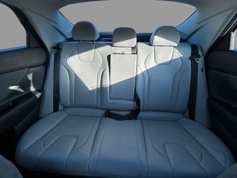 Used 2024 Hyundai Elantra Limited FWD image 27
