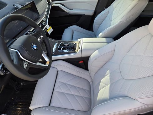 New 2026 BMW X5 xDrive50e w/ Premium Package image 14
