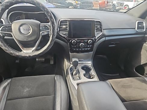 Used 2021 Jeep Grand Cherokee Laredo X image 14