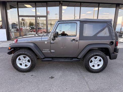 Used 2014 Jeep Wrangler Sport w/ Quick Order Package 24S AWD/4WD image 2