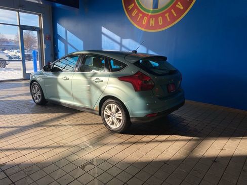 Used 2012 Ford Focus SEL w/ SEL/Titanium Winter Pkg image 19