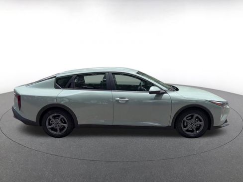 Used 2025 Kia K4 FWD image 16