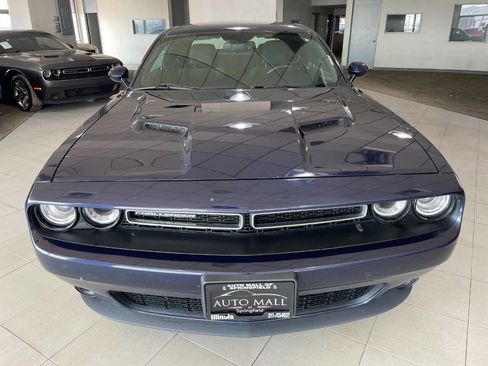 Used 2016 Dodge Challenger SXT w/ Driver Convenience Group image 2