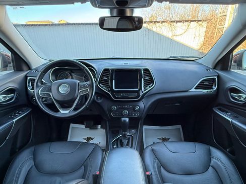 Used 2019 Jeep Cherokee Limited image 12