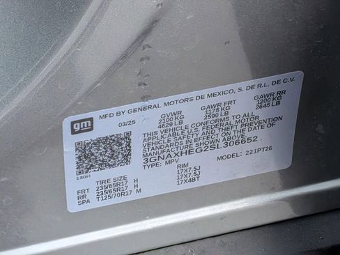 Used 2025 Chevrolet Equinox LT FWD image 29