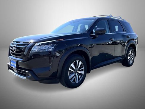 Used 2023 Nissan Pathfinder SL w/ Lighting Package (N92) AWD/4WD image 1
