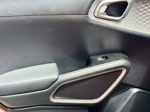 Used 2022 Kia Soul LX w/ Technology Package FWD image 26