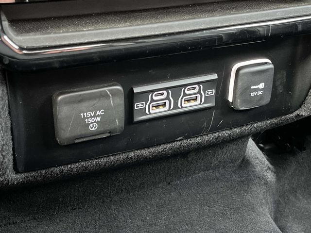 Used 2023 Jeep Wagoneer Series II AWD/4WD image 17