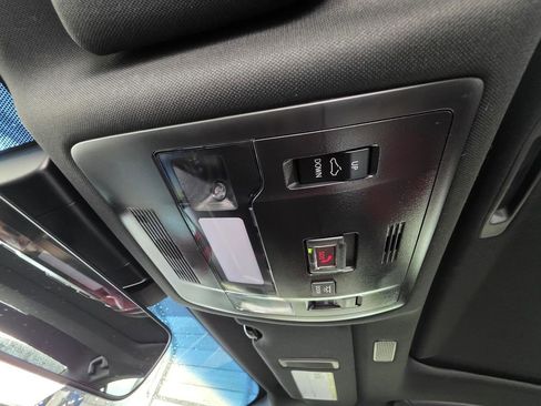Used 2025 Lexus ES 350 F Sport FWD image 32