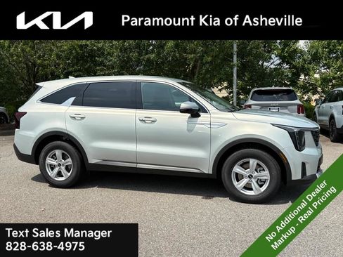 New 2026 Kia Sorento LX FWD image 7