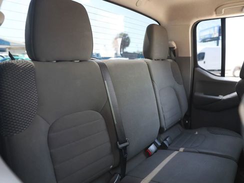 Used 2012 Nissan Frontier SV w/ Sport Appearance Pkg RWD image 16