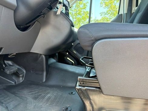Used 2024 Ford Transit 250 Low Roof w/ Exterior Upgrade Package RWD image 30