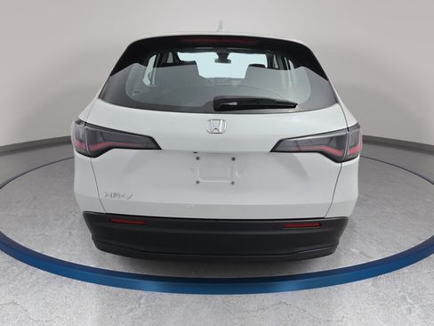 Used 2025 Honda HR-V LX image 6