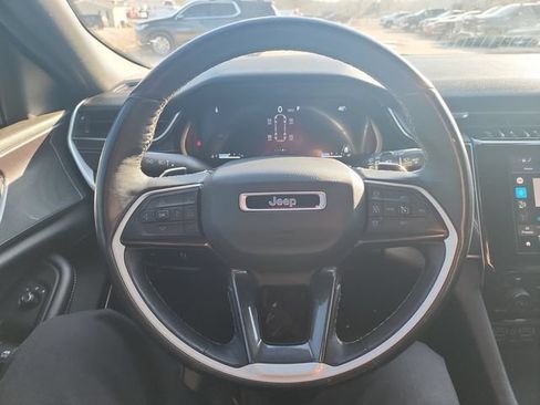 Used 2022 Jeep Grand Cherokee L Laredo AWD/4WD image 14