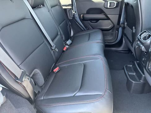 New 2025 Jeep Wrangler Unlimited Rubicon image 17