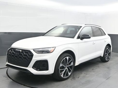 Used 2023 Audi SQ5 Prestige image 3