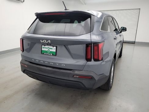 Used 2022 Kia Sorento LX FWD image 7