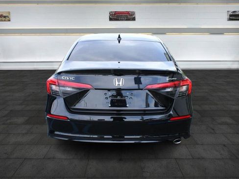 Used 2023 Honda Civic Sport image 5