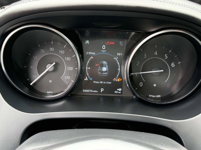 Used 2020 Jaguar E-PACE AWD/4WD image 25