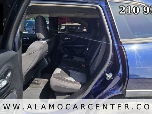 Used 2015 Jeep Cherokee Sport w/ Sport Appearance Group FWD image 27