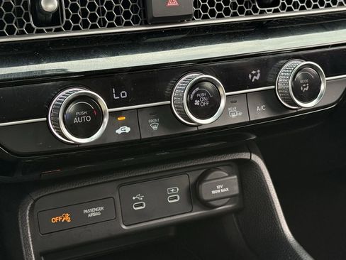 Used 2025 Honda Civic Sport image 19