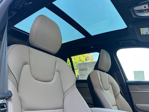 New 2026 Volvo XC90 B6 Plus image 15