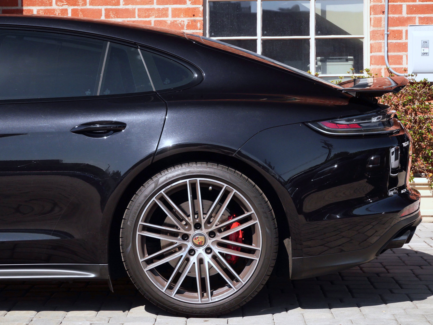 Used 2022 Porsche Panamera GTS AWD/4WD image 6