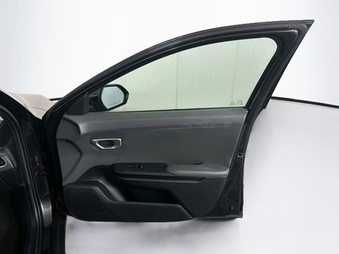 Used 2025 Kia K4 FWD image 29