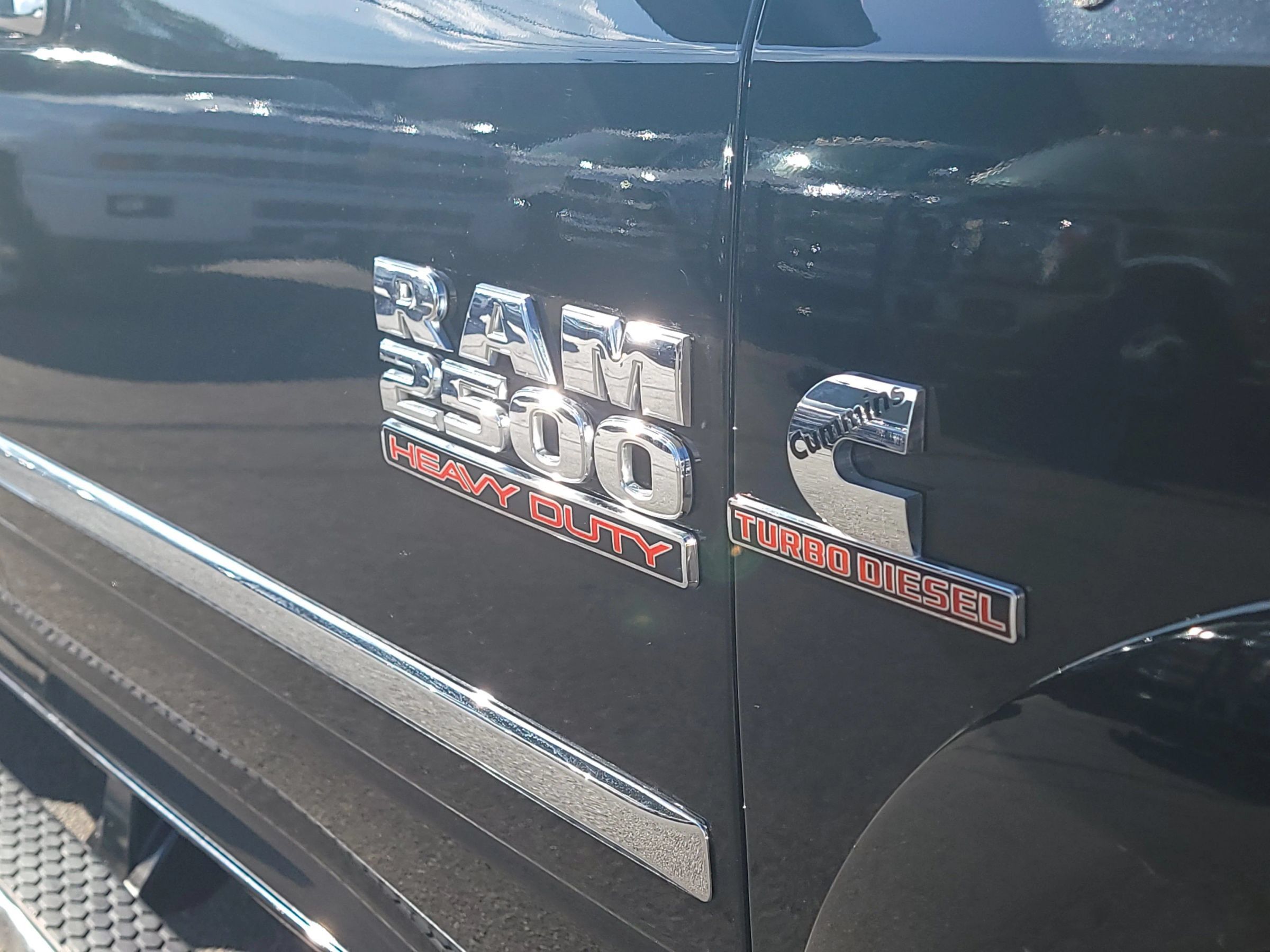Used 2016 RAM 2500 Laramie RWD image 9