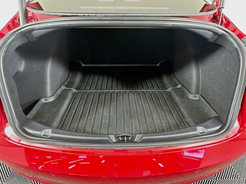 Used 2021 Tesla Model 3 Performance image 26