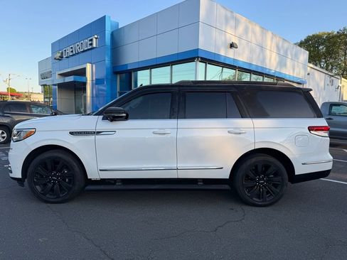 Used 2024 Lincoln Navigator Black Label image 5