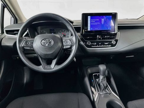 Used 2025 Toyota Corolla LE FWD image 22
