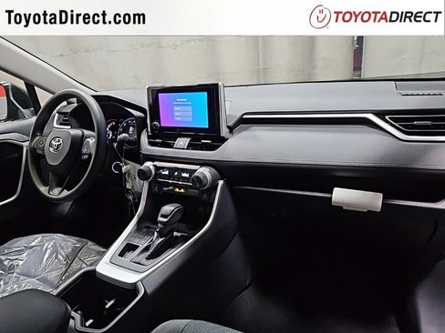 New 2025 Toyota RAV4 LE image 27