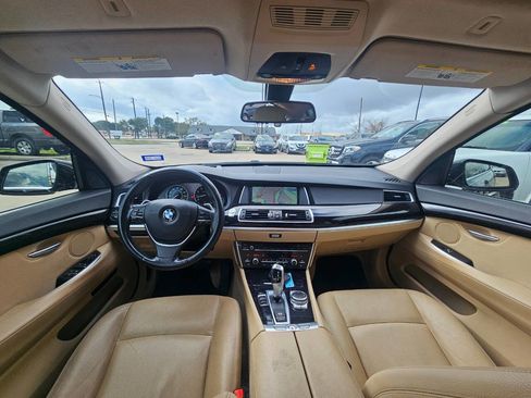 Used 2017 BMW 535i Gran Turismo image 7