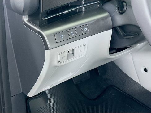 Certified 2026 Hyundai Kona Limited AWD/4WD image 10