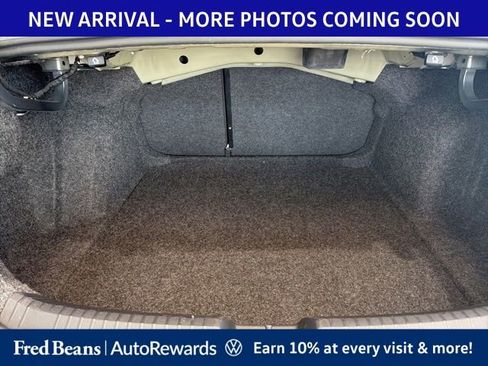 Used 2025 Volkswagen Jetta SE FWD image 7