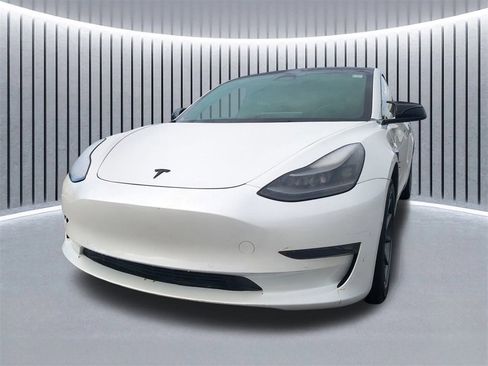 Used 2022 Tesla Model 3 Long Range image 9