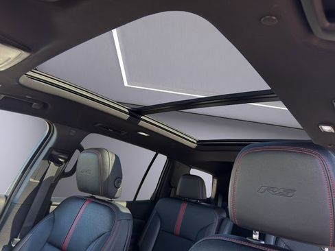 Used 2024 Chevrolet Traverse RS w/ LPO, Floor Liner Package image 24