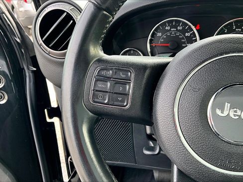 Used 2018 Jeep Wrangler Unlimited Sport w/ Connectivity Group image 18