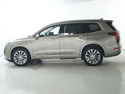 Used 2023 Cadillac XT6 Premium Luxury w/ Technology Package AWD/4WD image 38