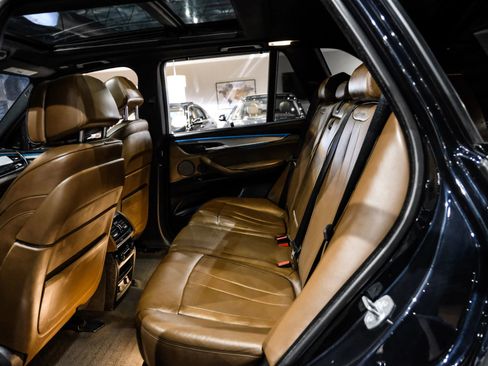 Used 2018 BMW X5 xDrive50i image 36