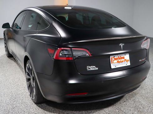 Used 2022 Tesla Model 3 Performance image 9