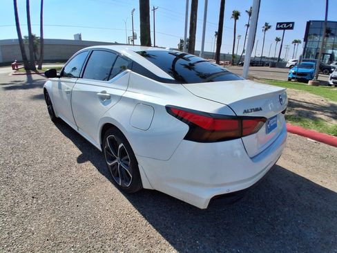 Used 2024 Nissan Altima 2.5 SR w/ SR Premium Package image 5