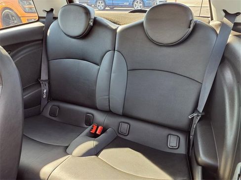 Used 2010 MINI Cooper Hardtop image 18