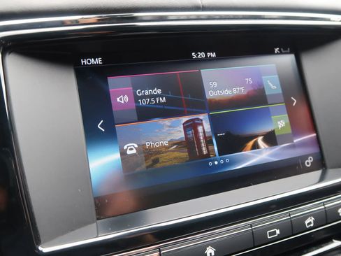 Used 2017 Jaguar XJ R-Sport image 36