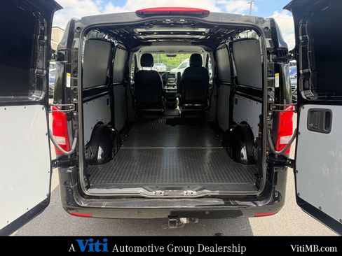Used 2022 Mercedes-Benz Metris image 22