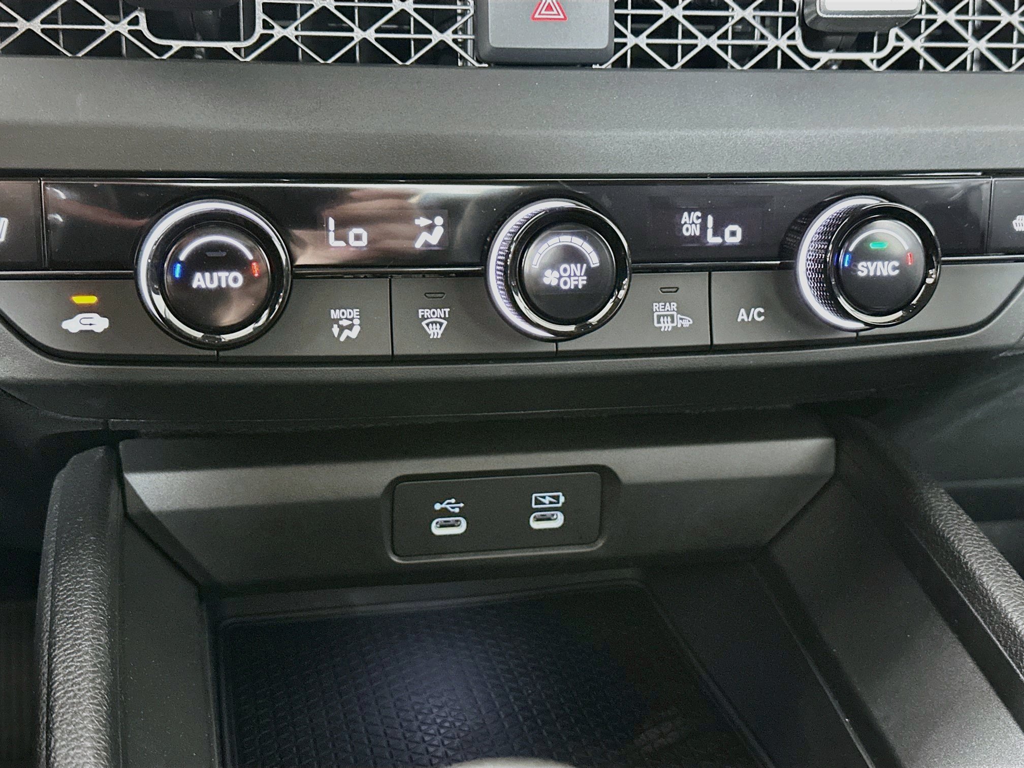 Used 2025 Honda Accord SE image 15