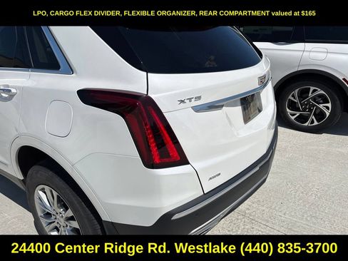 Used 2020 Cadillac XT5 Premium Luxury w/ LPO, Floor Liner Package AWD/4WD image 8