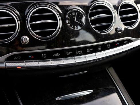 Used 2019 Mercedes-Benz S 560e w/ AMG Line Exterior image 32